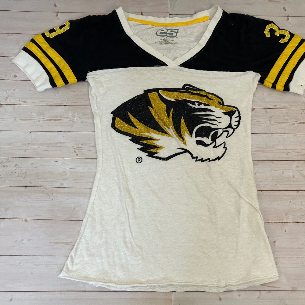 E5 Missouri Tigers Glitter 39 White Athletics T-Shirt Sz S 100% Cotton Women's‎